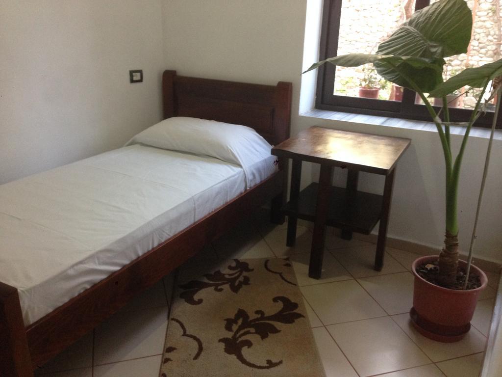 Eco Garten Guest House Шкодер Номер фото